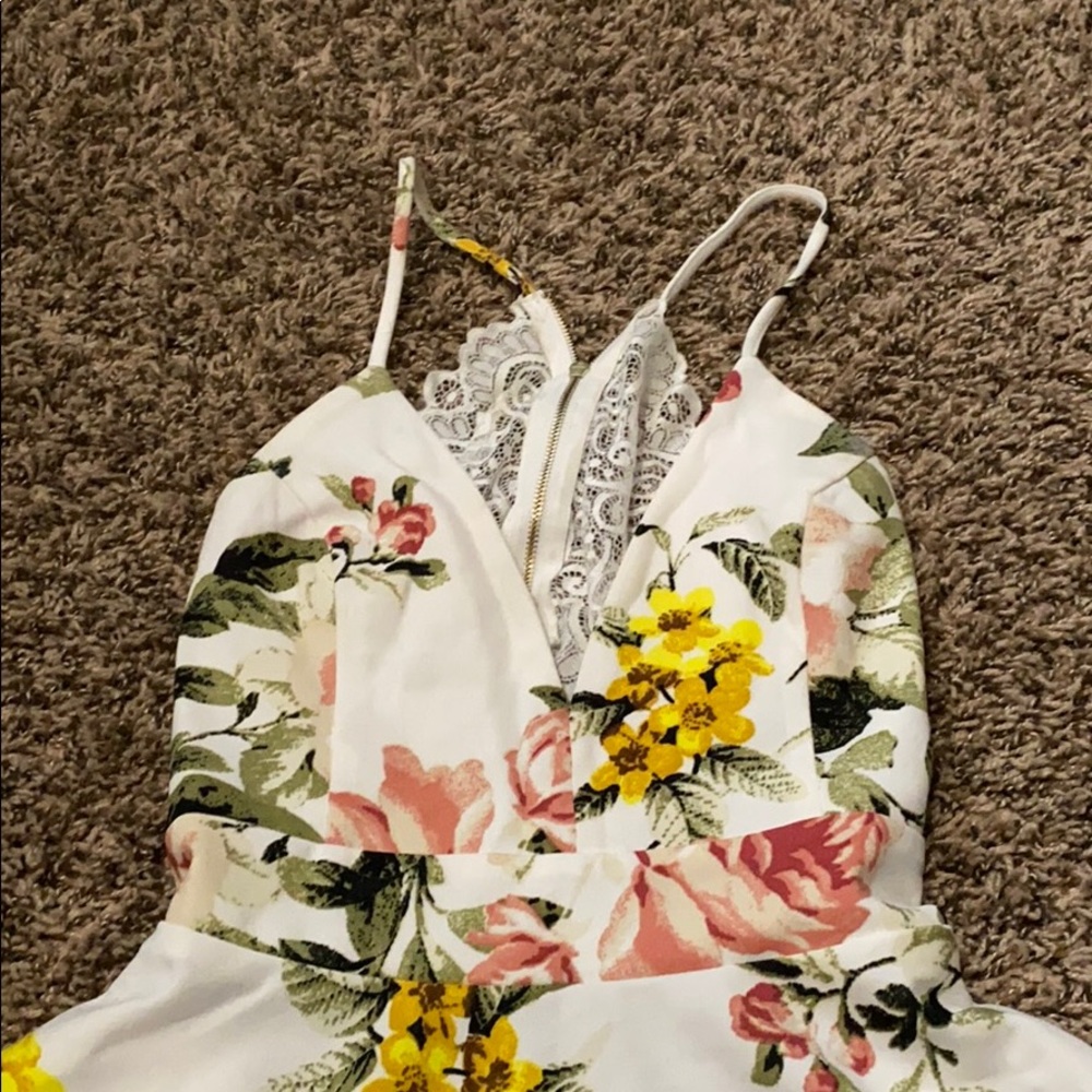 Dress - Picture 2 of 5